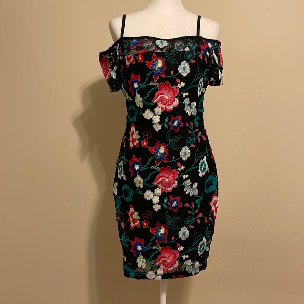 Guess black/floral off the shoulder dress